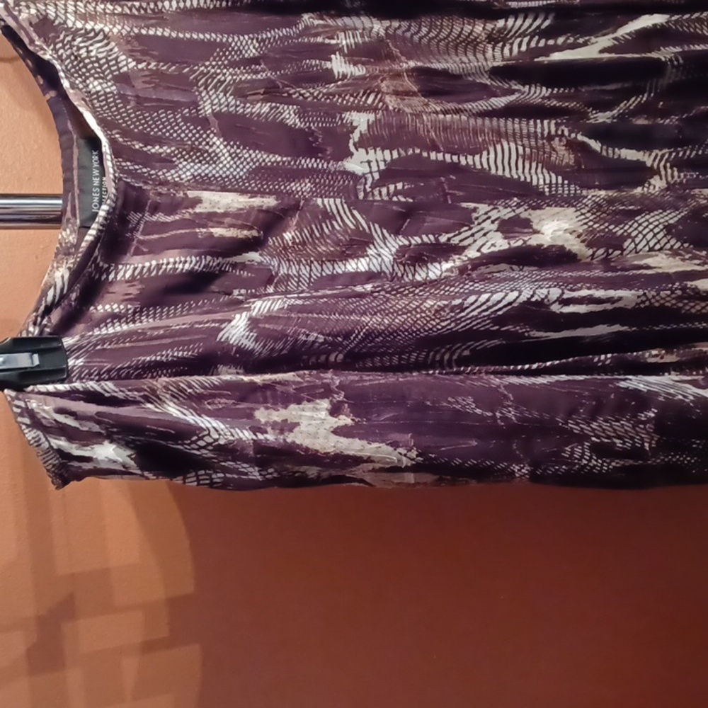 Lightweight summer skirt. - Picture 5 of 5